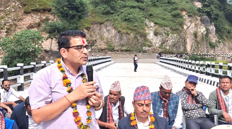 रुकुम पश्चिममा निर्धारित समयभन्दा नौ महिनाअगावै पुल निर्माण