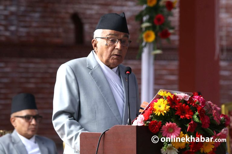 भत्किएका संरचनासँगै विस्थापित परिवारका सपना पनि फर्काउनुपर्छ : राष्ट्रपति पौडेल