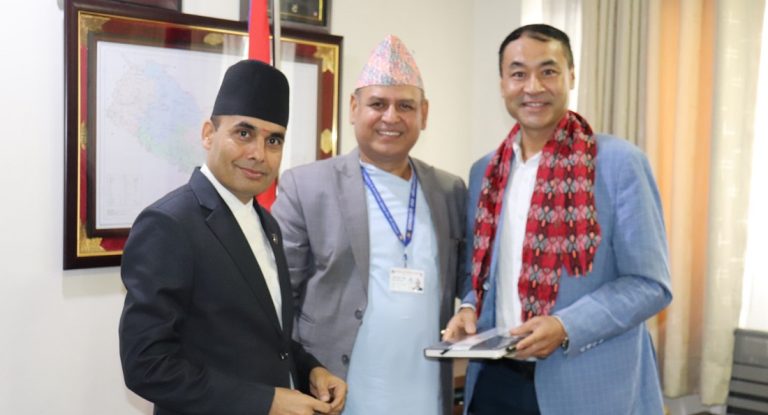 विज्ञापन बोर्डको अध्यक्षमा सन्तोष श्रेष्ठ