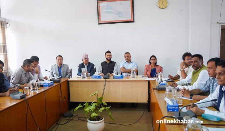 सिंहदरबारमा सर्वदलीय बैठक सुरु