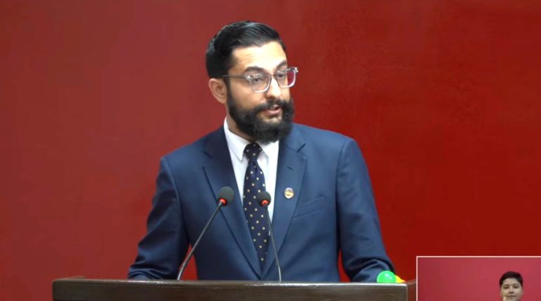 सामुदायिक विद्यालय सुधारका लागि तीन तहमा कार्यक्रम सञ्चालन भइरहेको छ : मन्त्री पोखरेल