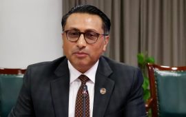 तीन दिने भारत भ्रमण सकेर फर्किए अर्थमन्त्री वाग्ले