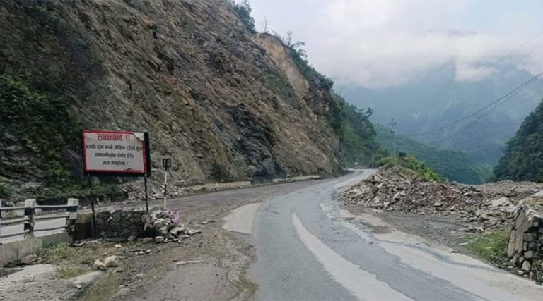 मुग्लिन-नारायणगढ सडक खण्ड पनि पूर्णरूपमा सञ्चालन