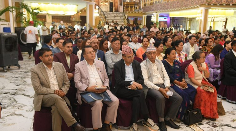 एमाले केन्द्रीय कमिटी : ९६ सदस्यले राखे धारणा