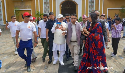 रामबाग महलमा एमाले नेताहरूको चहलपहल (तस्वीरहरू)