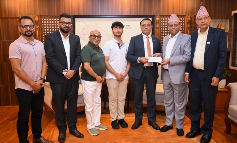 यशोदा फुड्स र श्रीराम टोबाकोद्वारा बाढीपीडितका लागि ३ करोड ५१ लाख प्रदान