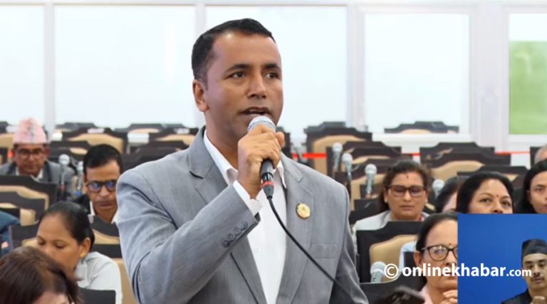 मेलम्ची आयोजना प्रभावितको माग पूरा गर्न दुलालले गराए ध्यानाकर्षण