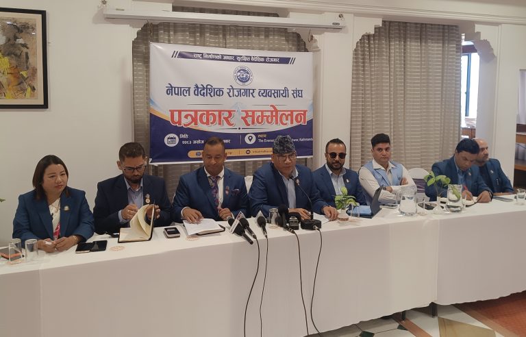 म्यानपावर व्यवसायीको आक्रोश : मलेसिया चाहिन्छ, सिन्डिकेट चाहिँदैन