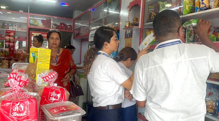 विराटनगरमा बजार अनुगमन : २९ पसललाई ७ लाख जरिवाना
