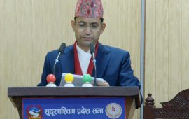 सुदूरपश्चिम सरकारले बल्ल ल्यायो बजेट, प्रदेश सभामा प्रस्तुत हुँदै