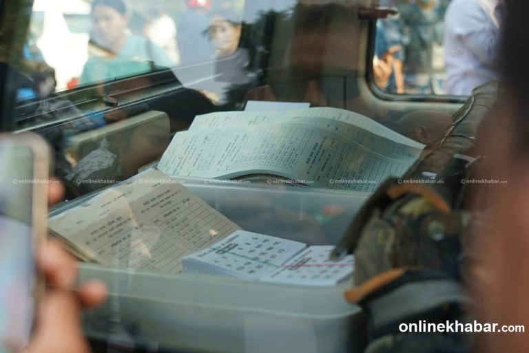 कांग्रेसको नयाँ कार्यसमिति चुन्न  एकजनाले २३ मतपत्रमा मतदान गर्नुपर्ने