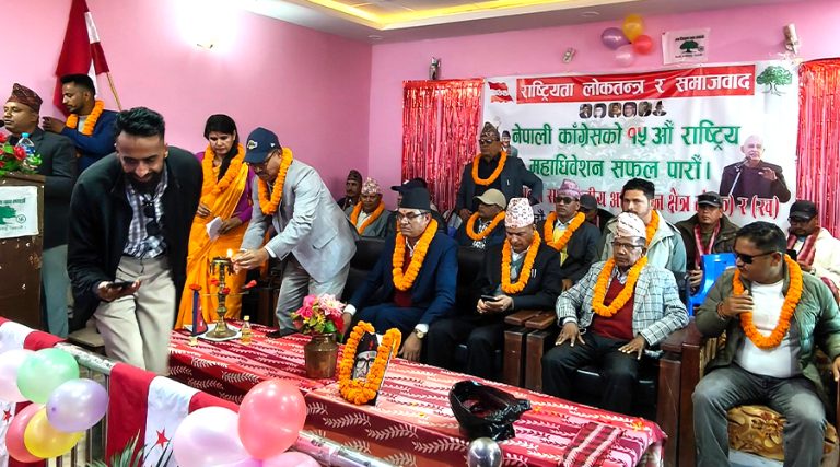 डडेलधुरामा देउवा समूहको जिल्ला अधिवेशन सुरु