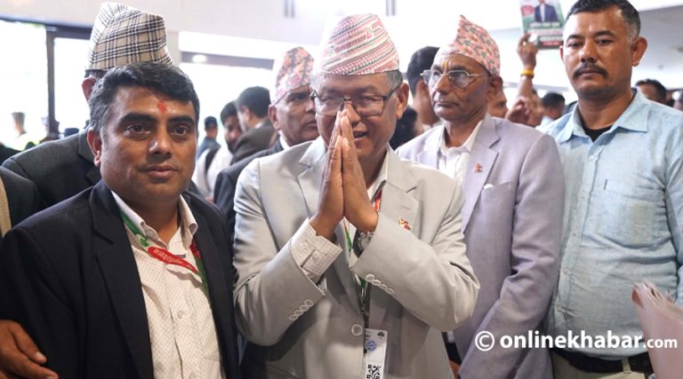 धनराज गुरुङले दर्ता गराए कांग्रेस उपसभापतिमा उम्मेदवारी