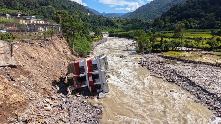 बागलुङको गलकोटमा पहिरोले ६३ घरमा क्षति