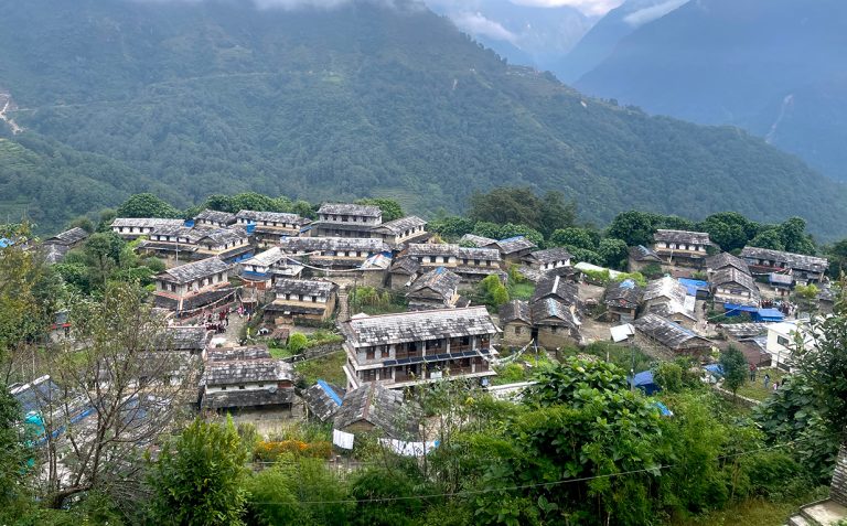 बाटो सहज भएपछि बढे घान्द्रुक जाने पर्यटक
