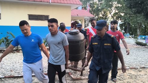 बाढीबाट विस्थापित बस्ती ‘विषाक्त मदिरा’को जोखिममा