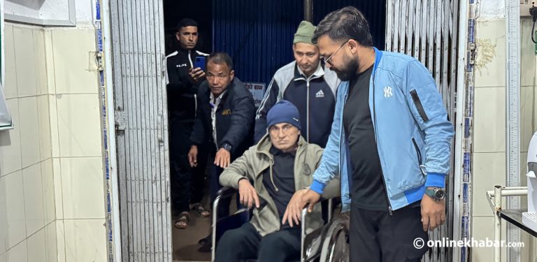 अनशनको तेस्रो दिनमा अस्पताल भर्ना भए डा. गोविन्द केसी