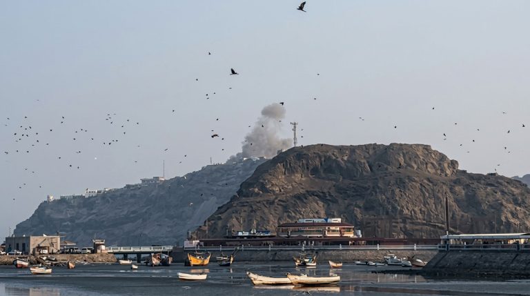 यमनको राष्ट्रपति भवन परिसरमा हुथीको आक्रमण, सुरक्षागार्डसहित ५ जनाको मृत्यु