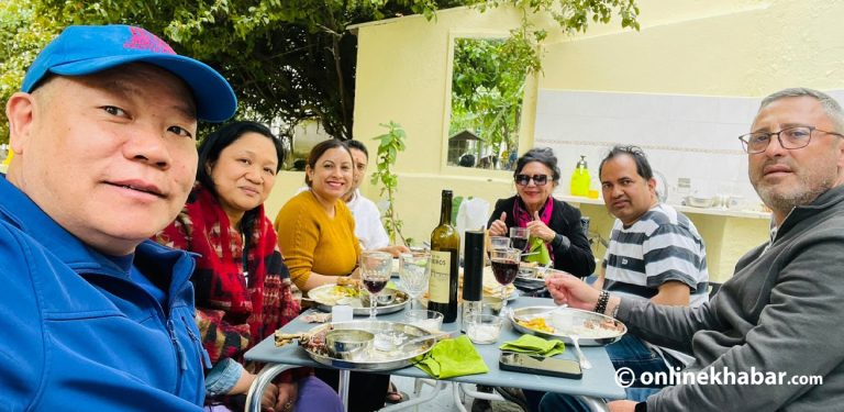 पोर्चुगलमा पाहुनालाई नेपाली स्वाद चखाउँदै कटेरो टहरो