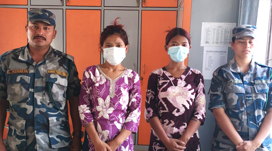 प्याडमा लागुऔषध बोकेर मोरङ कारागार पुगेका दिदीबहिनी पक्राउ