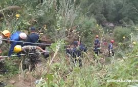 पोखरामा बस दुर्घटना हुँदा ४ विद्यार्थीसहित ५ जनाको मृत्यु
