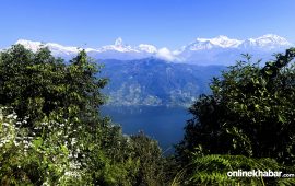 पोखराको सौन्दर्यलाई थप मनमोहक बनाउने हिमाल, स्तूप र ताल