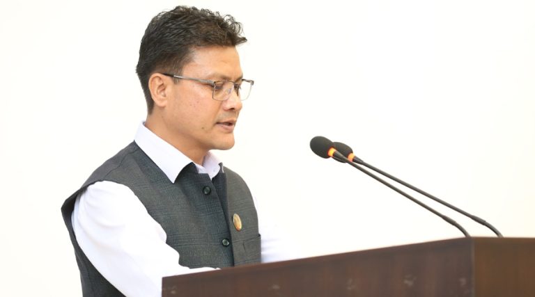 डोजरे विकासलाई हिमाल चढ्न नदिऔं : रास्वपा सचेतक परियार
