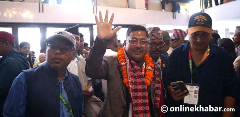 श्यामकृष्ण खड्गीद्वारा कांग्रेस सभापतिमा उम्मेदवारी दर्ता