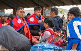 दसैंमा पनि रोकिएन रोजगारीका लागि विदेशिने युवाको लर्को