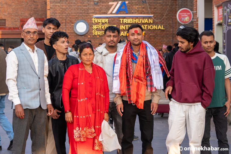 दशैंमा घर बस्ने रहर, परदेशिनुपर्ने बाध्यता (भिडियो स्टोरी)