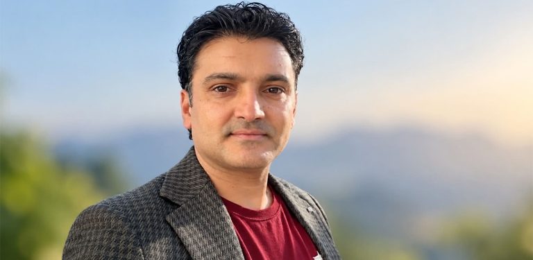 स्याङ्जाका टंक लम्साल युरोपबाट कांग्रेस केन्द्रीय सदस्यमा प्रतिस्पर्धा गर्दै