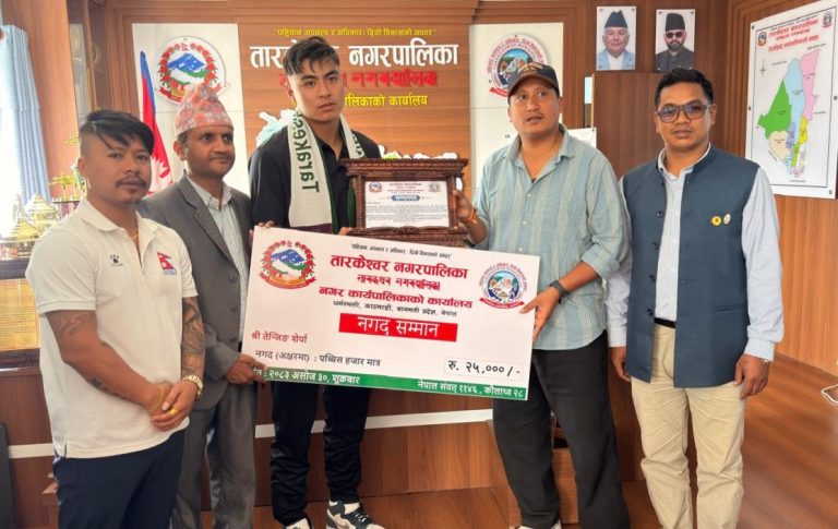 एसियाड पदक विजेता तेन्जिङलाई तारकेश्वरको सम्मान