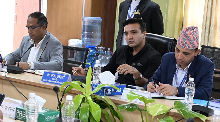 आद्योगिक क्षेत्रका जग्गाको विषय १४ दिनभित्र टुंग्याउन सरकारको ध्यानाकर्षण