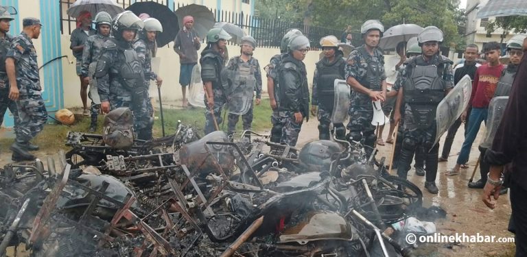 अस्पताल उद्घाटनका क्रममा रास्वपा–एमाले कार्यकर्ताको झडप, के थियो विवाद ?