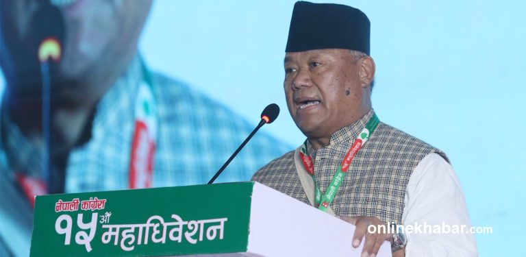 आङदेम्बेले भने- मुलुकलाई युक्रेन बनाउन सक्छन्, यस्तो बेला कांग्रेस टुट्न–फुट्न हुन्न