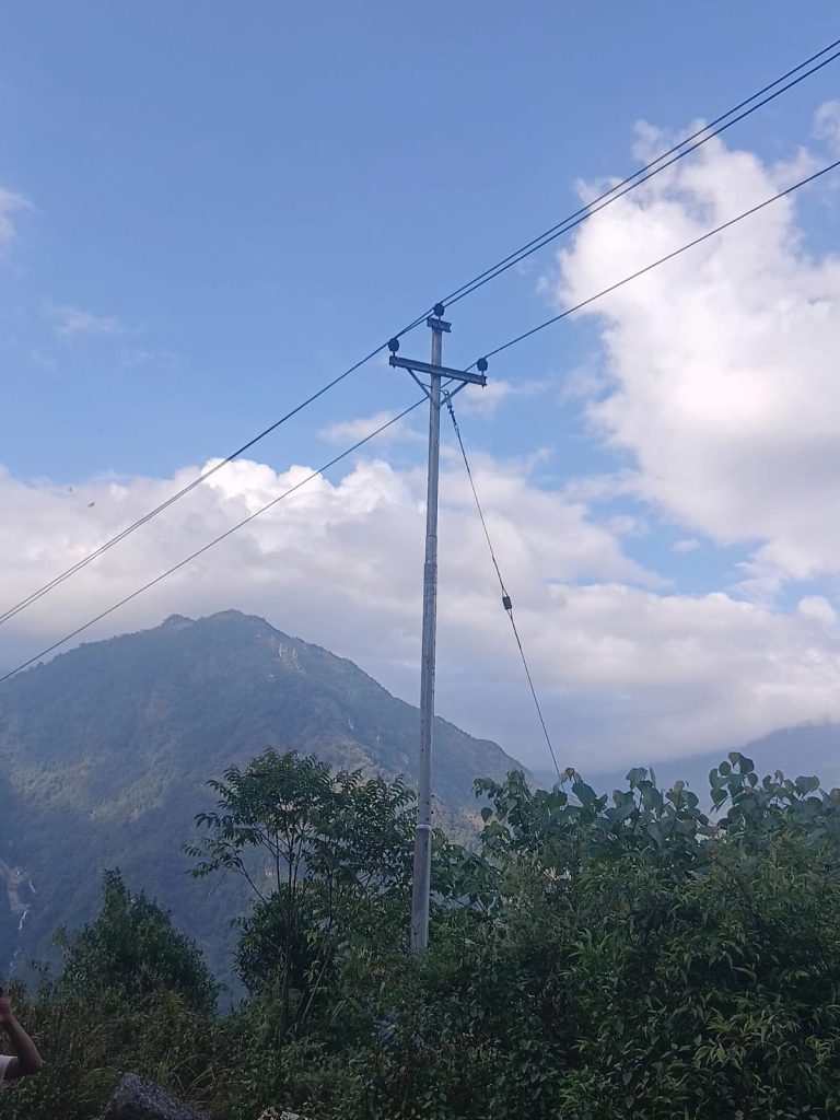 संखुवासभा विकट हटिया पुग्यो राष्ट्रिय प्रसारण लाइनको विद्युत्