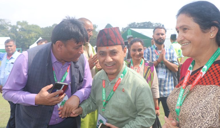 कांग्रेस महाधिवेशन : बन्द सत्रको एजेन्डा तय गर्न खुलामञ्चमा केन्द्रीय कार्यसमिति बैठक