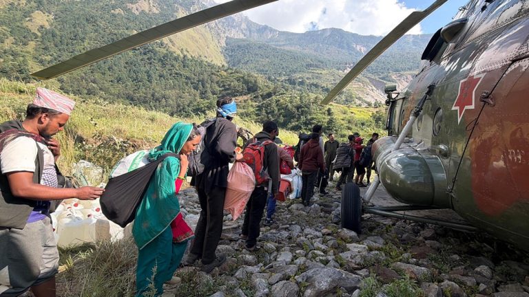 बूढीगण्डकी बाढी : प्रभावित क्षेत्रबाट एक हजार बढीको हवाई उद्धार