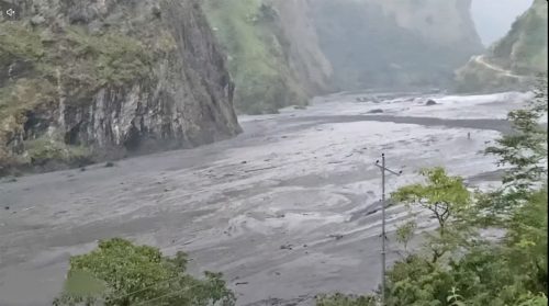 बूढीगण्डकी बाढी : मनास्लु हिँडेका पर्यटक बाटैमा रोकिए