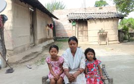 बाढीले खोस्यो दशैंको टीका, बेपत्ता आफन्तको पर्खाइमा खाली निधार