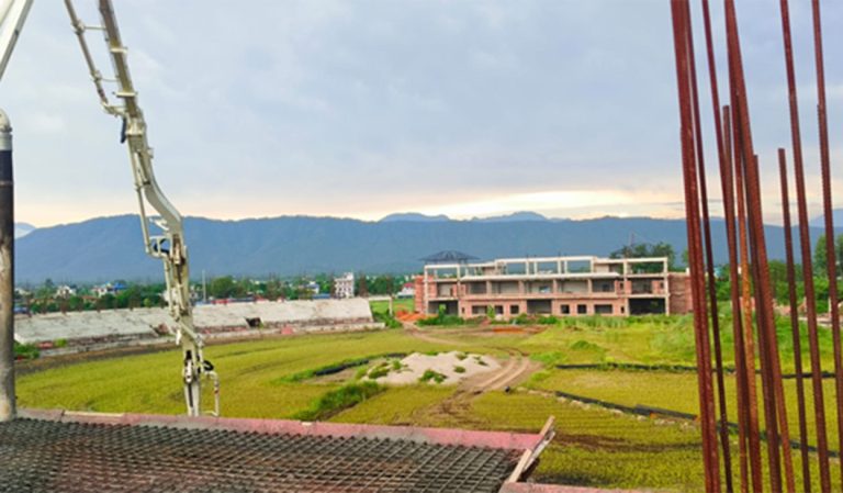 गौतमबुद्ध क्रिकेट रंगशालाको काम सुस्त