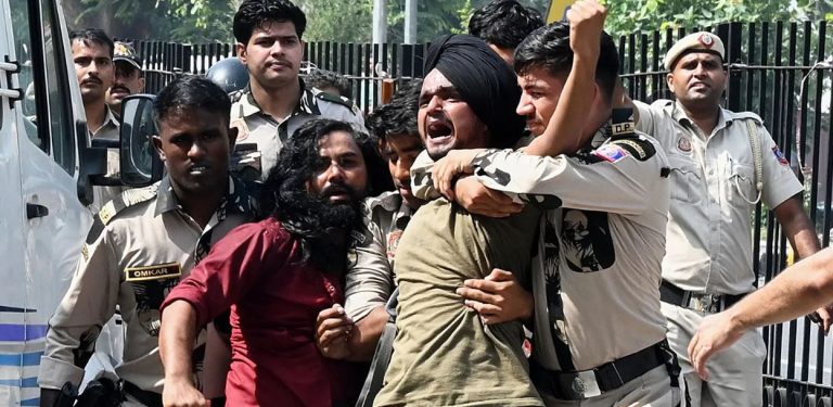 भारतमा विद्यार्थी आन्दोलनमाथि दमन भएको भन्दै अखिल क्रान्तिकारीको विरोध
