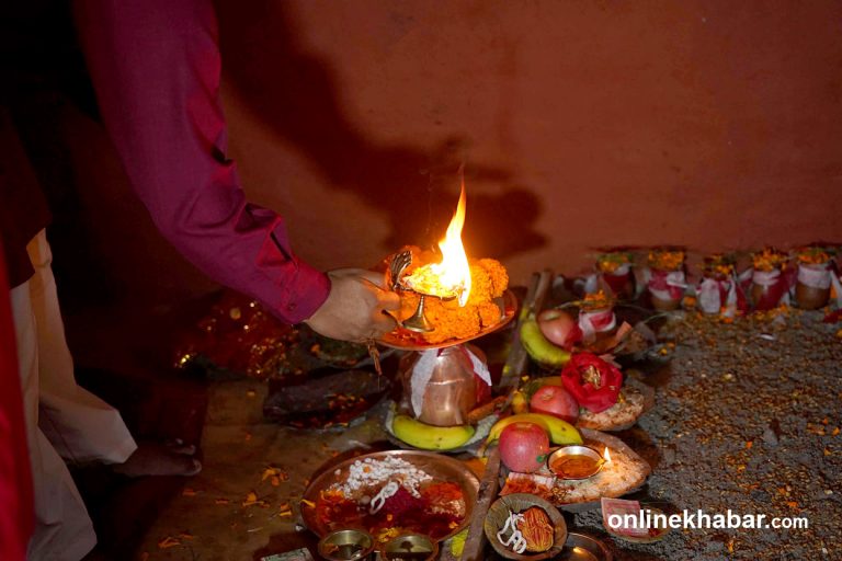 राखियो हनुमानढोकाको दशैं घरमा जमरा (तस्वीरहरू)