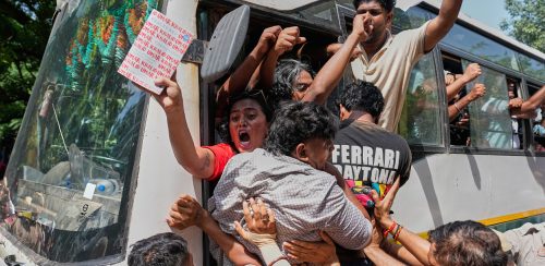 भारतमा भारी प्रदर्शन, जन्तरमन्तरबाट ७०० भन्दा बढी गिरफ्तार