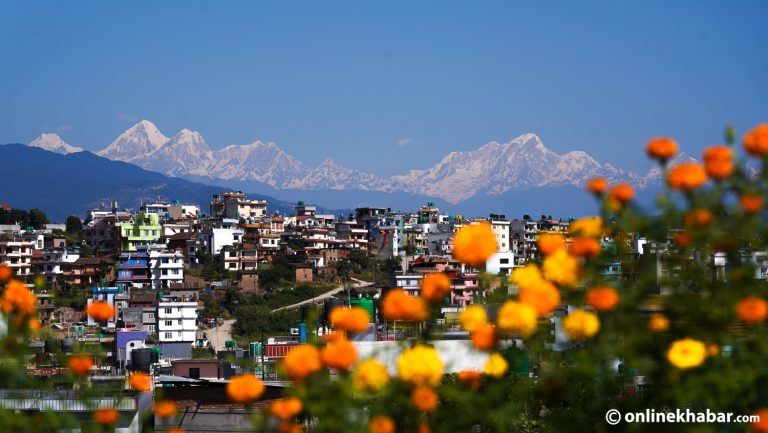 सयपत्री फुल्यो, हिमाल खुल्यो (फोटो फिचर)