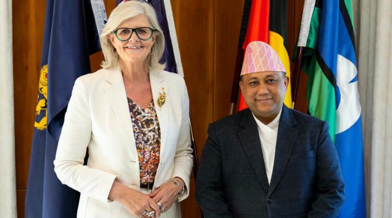 परराष्ट्रमन्त्री खनाल र क्यानबेरा अष्ट्रेलियाकी गभर्नर–जनरल  मोस्टिनबीच भेटवार्ता