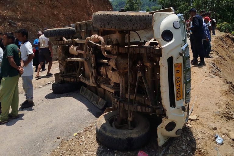 स्याङ्जामा तीन महिनामा १८ सवारी दुर्घटना, ६ जनाको मृ*त्यु