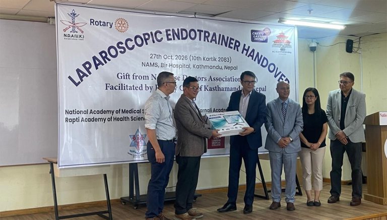 वीर अस्पतालसहित ४ स्वास्थ्य संस्थालाई शल्यक्रिया सिकाउने उपकरण सहयोग